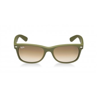 Ray Ban 2132 Wayfarer MILITARY GREEN RUBBER/BROWN SHADED